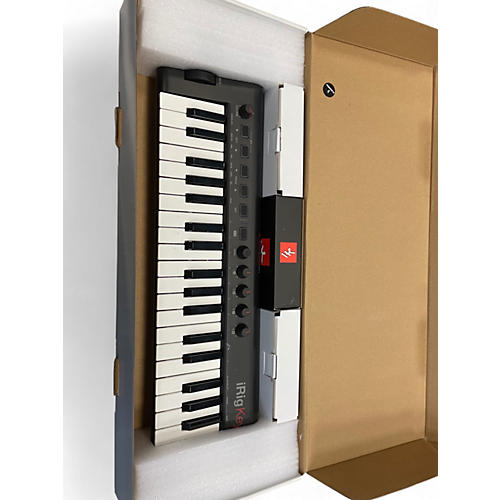 IK Multimedia Used IK Multimedia IRIG Keys2 MIDI Controller