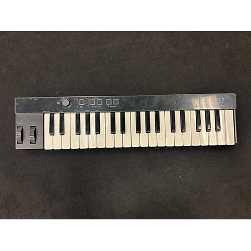 IK Multimedia Used IK Multimedia Irig Keys 37 MIDI Controller