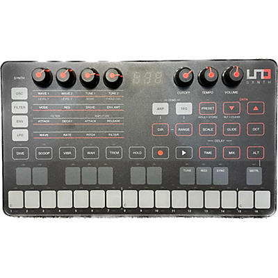 IK Multimedia Used  IK Multimedia UNO Synth