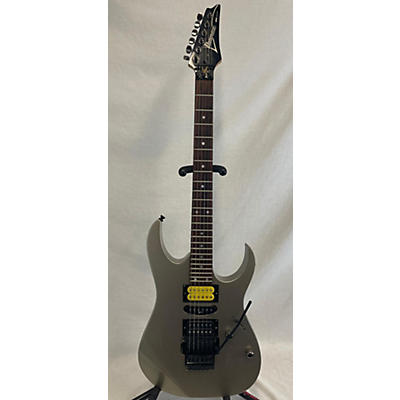 Ibanez Used Ibanez 1999 RG570 Metallic Gray Solid Body Electric Guitar