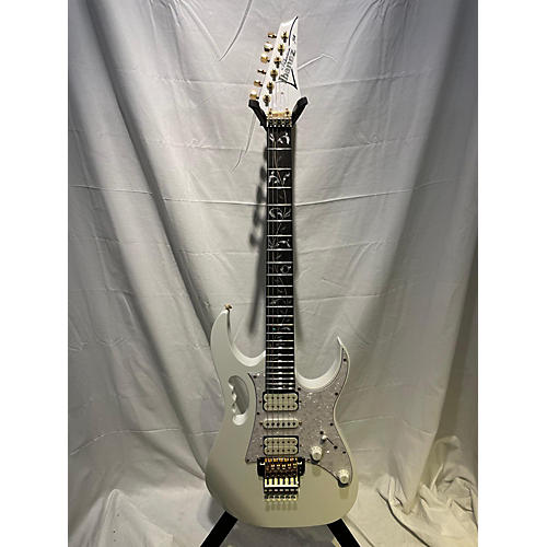 Ibanez Used Ibanez JEM7VP Steve Vai Premium Signature White Solid Body Electric Guitar White