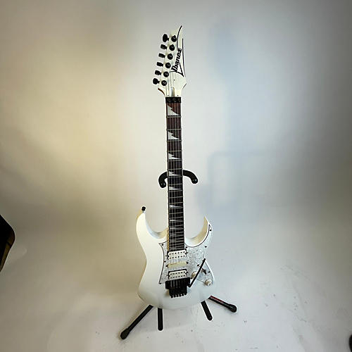 Ibanez Used Ibanez RG450DXB White Solid Body Electric Guitar White