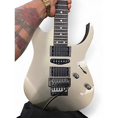 Used Ibanez RG570 SILVER  Solid Body Electric Guitar