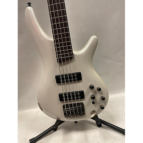 Ibanez Used Ibanez SR305 5 String Alpine White Electric Bass Guitar Alpine White