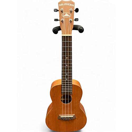 Used Islander MC-4 Natural Ukulele Natural