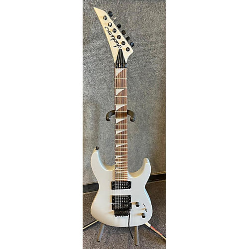 Jackson Used Jackson DK2XR Silver Solid Body Electric Guitar Silver