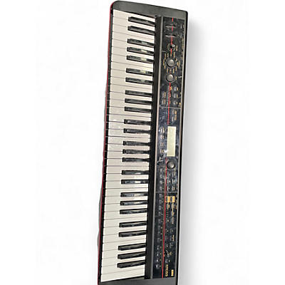 Used KORG Kross 61 Key Keyboard Workstation