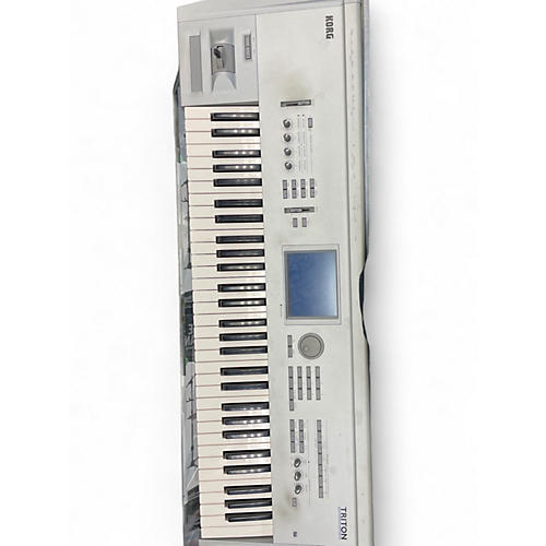 Used KORG TRITON 61 KEY Keyboard Workstation