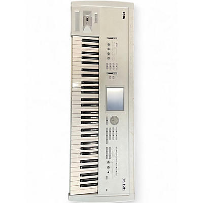 Used KORG Triton Classic 61 Key Keyboard Workstation