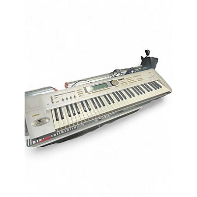 Used KORG Triton Le 61 Key Keyboard Workstation