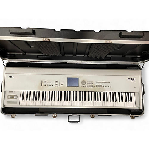 Used KORG Triton Pro X 88 Key Keyboard Workstation