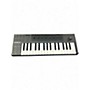 Used Komplete KONTROL M32 MIDI Controller