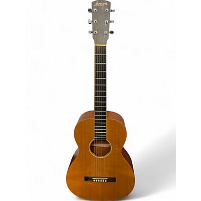 Larrivee Used Larrivee O-01 Natural Acoustic Guitar