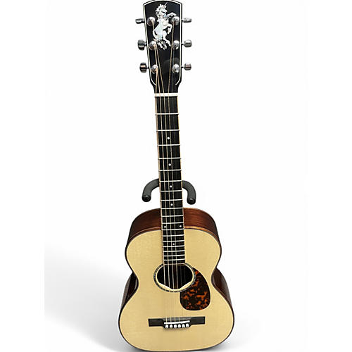 Used Larrivee P09 Custom Ultimate Parlor Natural Acoustic Guitar Natural