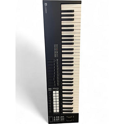 Used Launchkey LAUNCHKEY 61 MIDI Controller