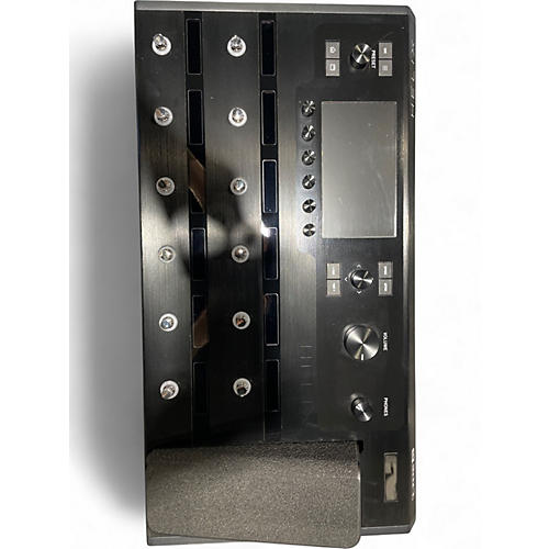 Used Line 6 Helix Effect Processor