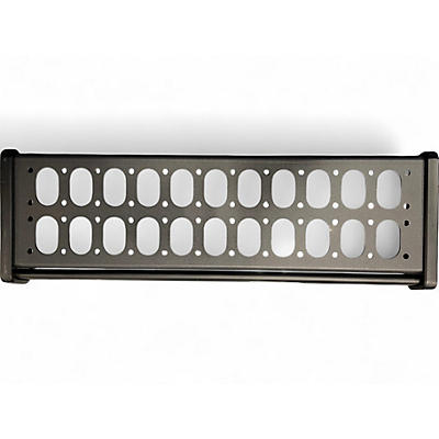 Used Livewire pb200 Pedal Board
