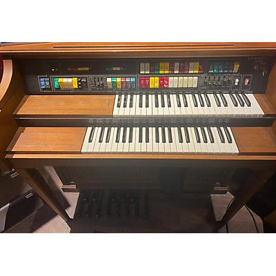 Used Lowrey D325 Holiday Organ Organ