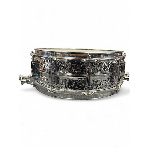 Used Ludwig 14X4.5 Supraphonic Snare Hammered Silver Drum Hammered Silver 209