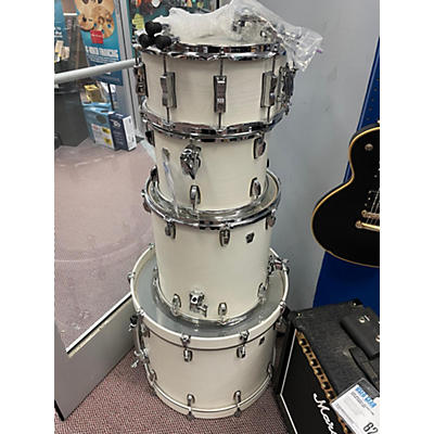 Ludwig Used Ludwig 4 piece Keystone X Snow White Drum Kit