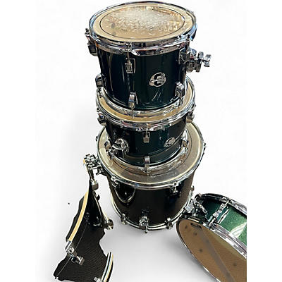 Used Ludwig 5 Piece ELEMENT EVOLUTION W/HARDWARE GREEN SPARKLE Drum Kit