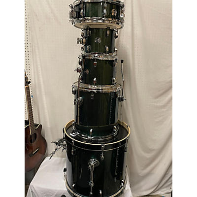 Used Ludwig 5 piece ELEMENT EUOLUTION Green Drum Kit