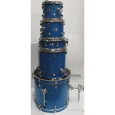 Ludwig Used Ludwig 5 piece Element Evolution Blue Sparkle Drum Kit