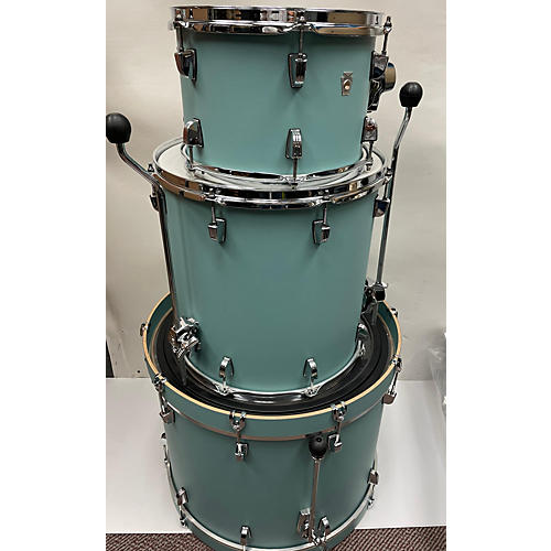 Ludwig Used  Ludwig NEUSONIC FAB POWDER BLUE POWDER BLUE