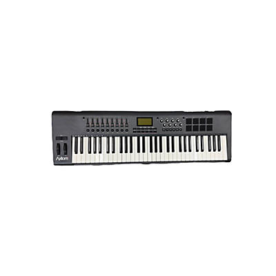 M-Audio Used M-Audio Axiom 61 Key MIDI Controller