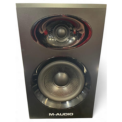 Used M-Audio BX5 Powered Monitor