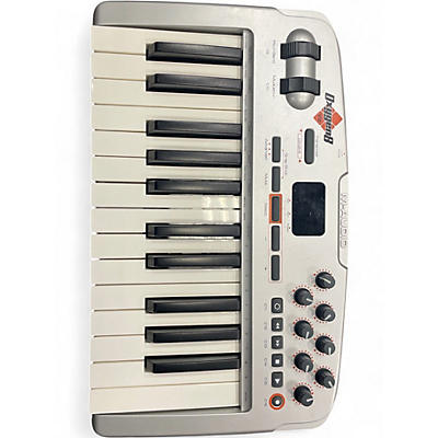 Used M-Audio Oxygen 8 V2 25 Key MIDI Controller
