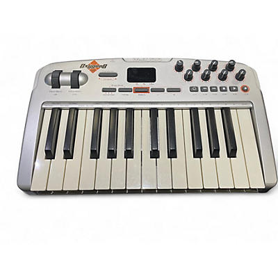 Used M-Audio Oxygen 8 V2 25 Key MIDI Controller