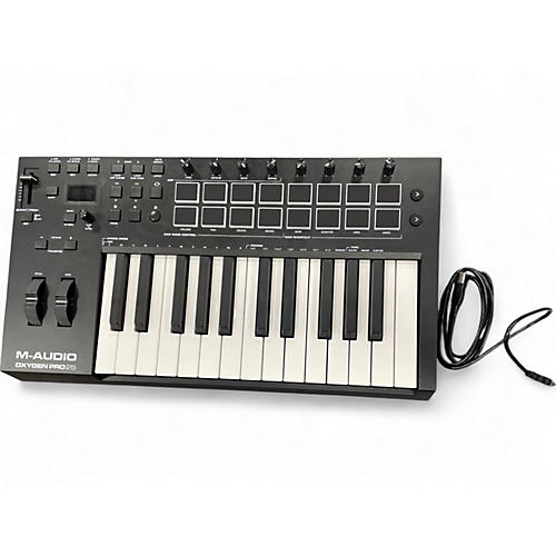 Used M-Audio Oxygen Pro 25 MIDI Controller
