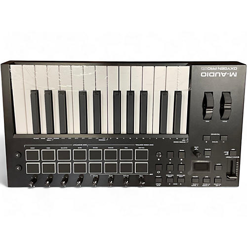 Used M-Audio Oxygen Pro 25 MIDI Controller