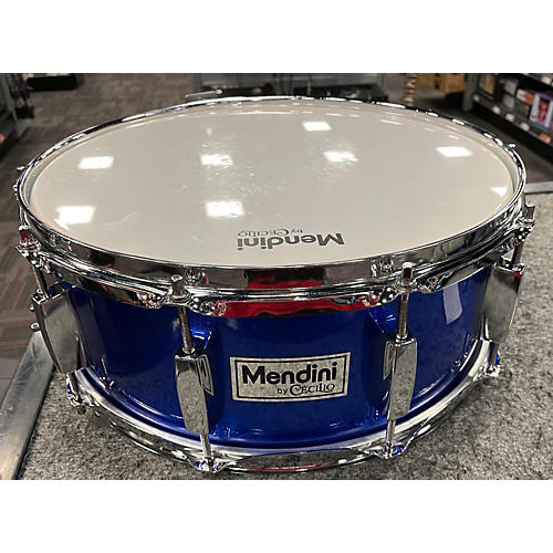 Mendini deals snare drum