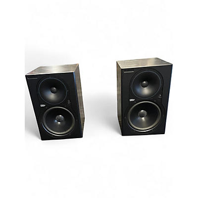Used Mackie HR824 Pair Powered Monitor