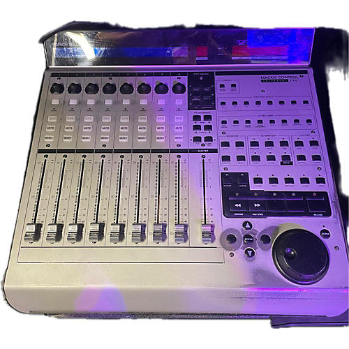 Mackie Used Mackie Universal Pro MIDI Controller