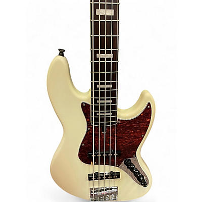 Used Marcus Miller  V7 Antique White Electric Bass Guitar