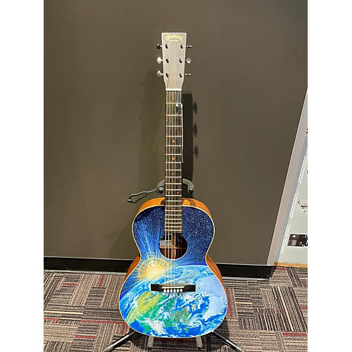 Martin Used Martin 00L Earth Custom Graphic Acoustic Guitar Custom Graphic