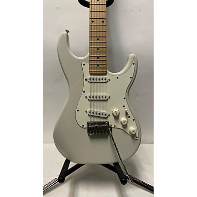 Michael Kelly Used Michael Kelly Custom Collection 60s Series White Solid Body Electric Guitar