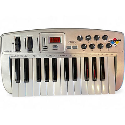 Used Midiman Oxygen 8 MIDI Controller