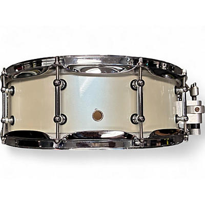 Used Miscellaneous 4X14 Custom Trick Snare Alpine White Drum