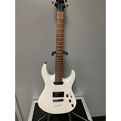 Mitchell Used Mitchell MD200 Alpine White Solid Body Electric Guitar