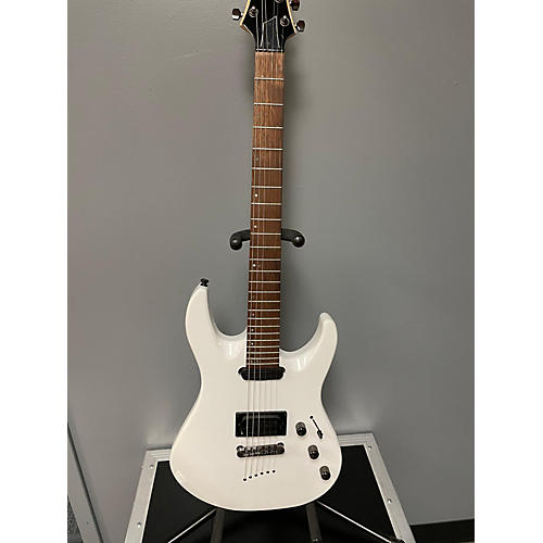 Mitchell Used Mitchell MD200 Alpine White Solid Body Electric Guitar Alpine White