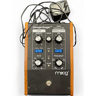 MOOG Moogerfooger Analog Delay MF-104Z guitar effects pedal