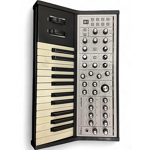 Used Moog Sub Phatty 25 Key Synthesizer