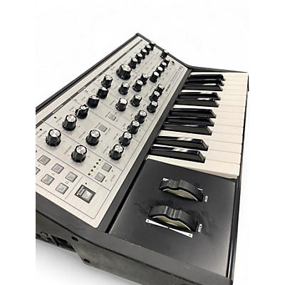 Used Moog Sub Phatty 25 Key Synthesizer