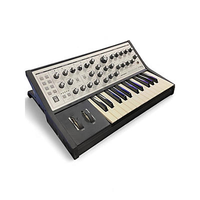 Used Moog Sub Phatty 25 Key Synthesizer