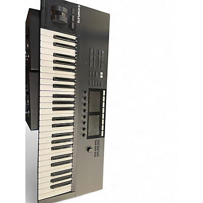 Used Native Instruments COMPLETE KONTOL S49 MIDI Controller