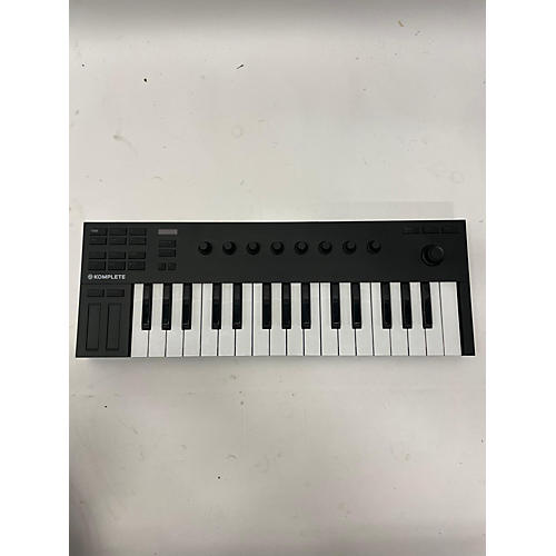 Native Instruments Used Native Instruments KOMPLETE KONTROL M32 Keyboard Workstation